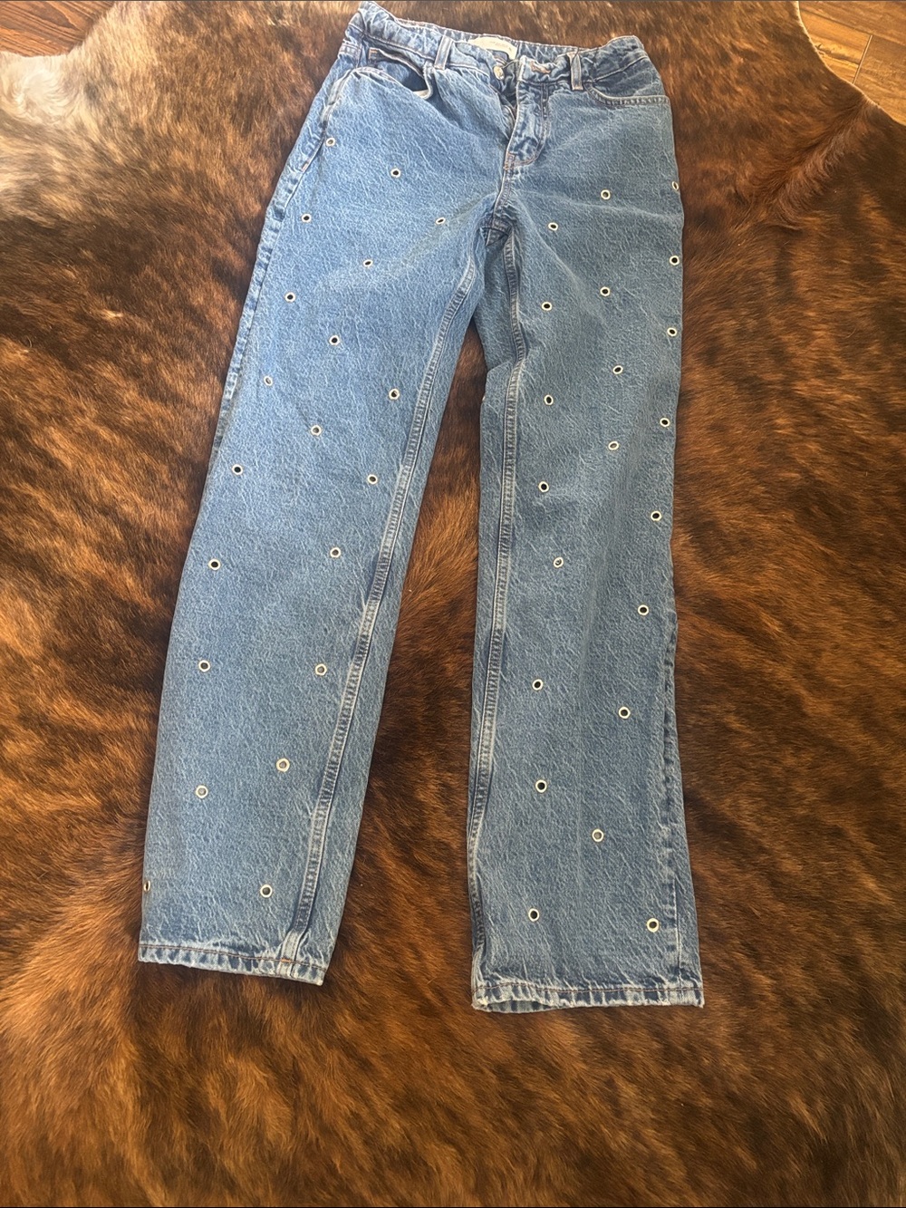 Zara Light Blue Straight-Leg Jeans with Eyelet Details